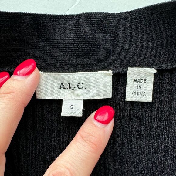 A.L.C. Women’s Sz Small Ribbed V-Neck Ellen Button Front Cardigan Drop Shoulder - Picture 8 of 12